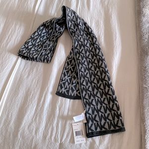 MK scarf